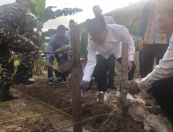 Bupati Konsel Letakkan Batu Pertama Pembangunan Pondok Pesantren Nahdlatul Ulama di Arongo