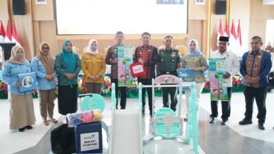 Bupati Konsel Irham Kalenggo Pimpim Rapat Percepatan Penurunan Stunting