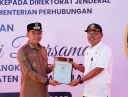 Pemerintah Konawe Selatan Serahkan Sertifikat Lahan UPPKB Moramo dan Deklarasikan Komitmen Keselamatan Angkutan Barang