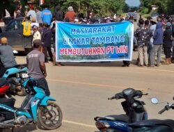 Ratusan Warga Lingkar Tambang Turun ke Jalan, Dukung Aktifitas PT WIN
