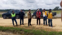 Wakil Bupati Konsel Pantau Proyek Pengaspalan Jalan Nasional Potoro-Lakara Senilai Rp 19 Miliar