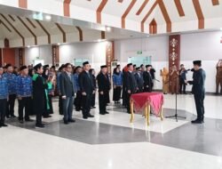 Isi Kekosongan Jabatan, Bupati Konawe Selatan Lantik Sejumlah Pejabat Struktural dan Kepala Sekolah