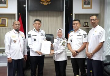 Bupati Konsel Irham Kalenggo Tunjuk Narlian Jadi Plh Sekda