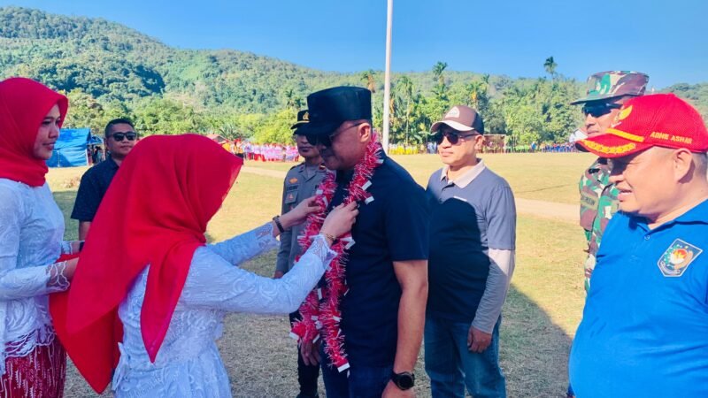 Buka Porseni Kecamatan Laonti dan Tinjau Bumi Perkemahan, Wabup Konsel Wahyu Ade Pratama Imran Ajak Masyarakat Pererat Silaturahmi